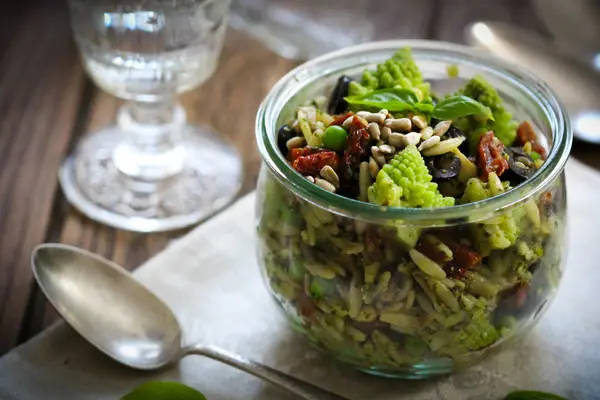 Reisnudelsalat im Glas