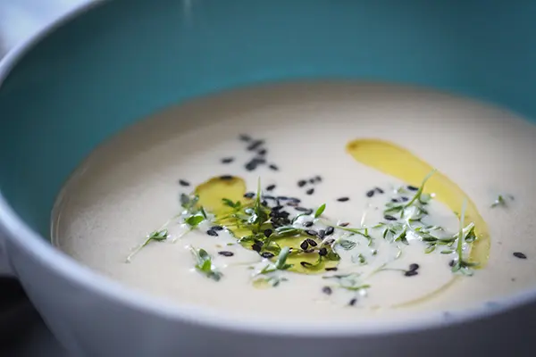 Petersilienwurze-Suppe