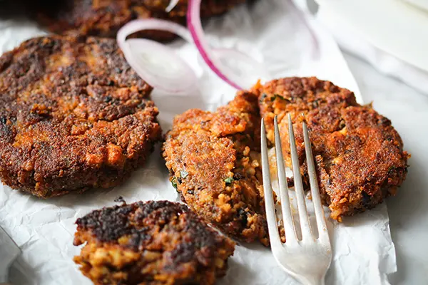 Veganer Tofu-Bohnen-Burger