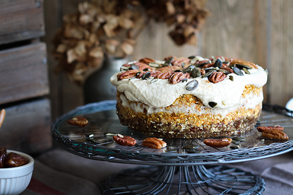 Rüblikuchen in Rohkostqualtät - karottenkuchen als Raw Cake