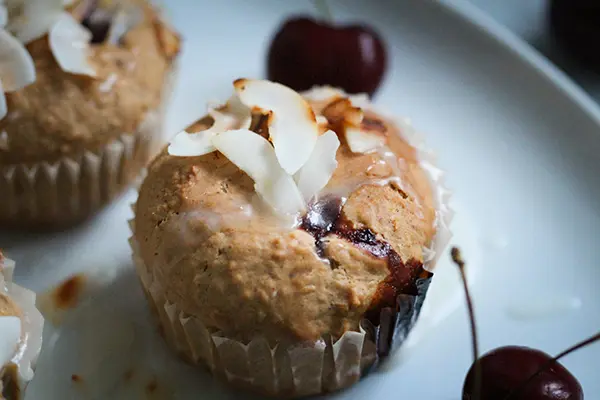 Kokosnuss-Kirsch-Muffins