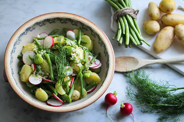 Bohnen-Sommersalat mit Dill