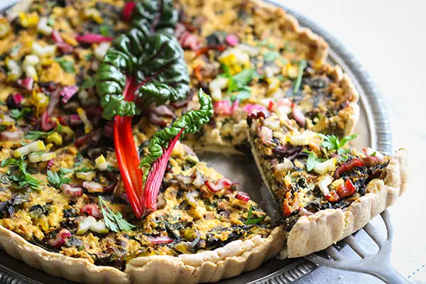 Bunte Mangold-Quiche