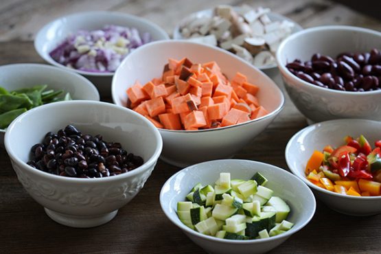 Süßkartoffel-Gemüse-Chili für die ganze Familie • veggies | vegan