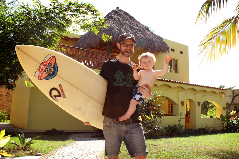 Justin P Moore mit seinem Sohn Kolja in Mexiko