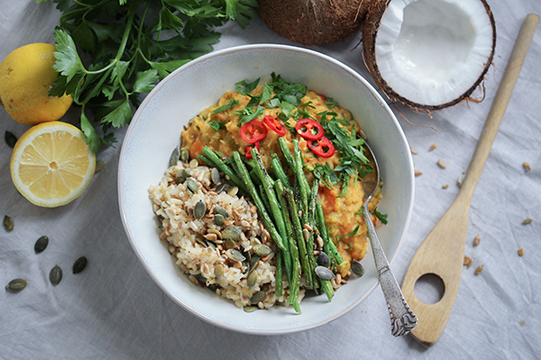 Kokos-Daal mit Naturreis & Prinzessbohnen