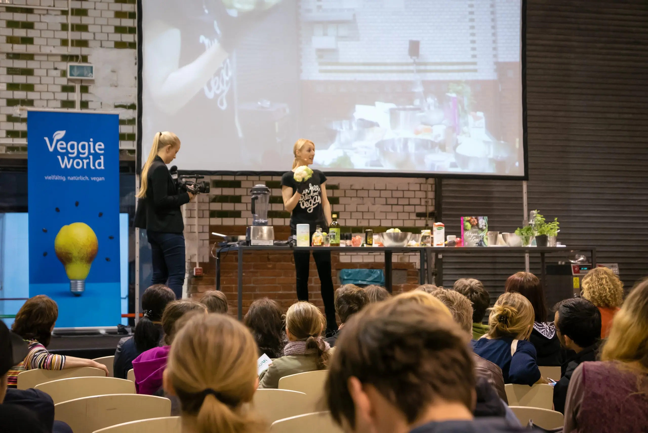 Kochshow-Bühne auf der Veggie-World 2015