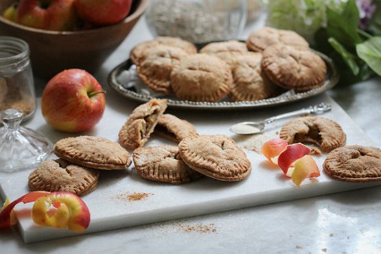 Heiße vegane Apfel-Karamelltaschen • veggies | vegan