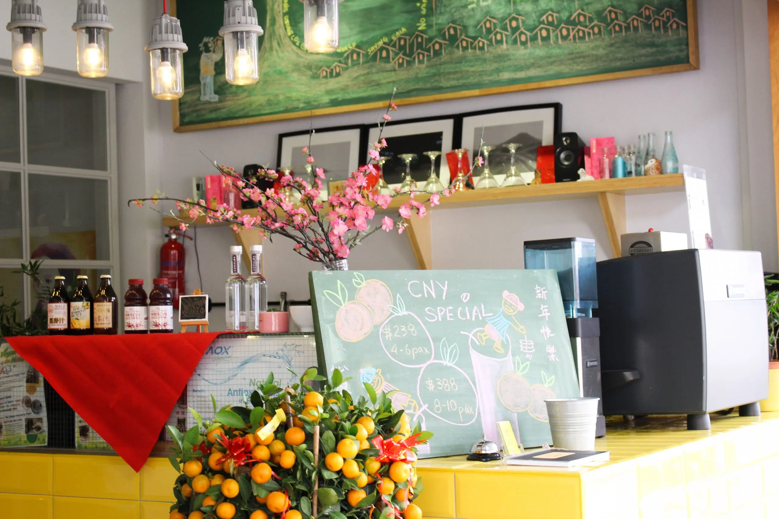 Rein veganes restaurant "Loving Hut" in Singapur