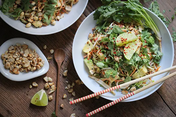 Veganes Zoodle Pad Thai