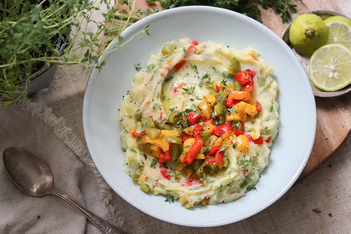 Veganes Kartoffelpüree mit Ofenpaprika - cremig lecker und im Nu fertig!