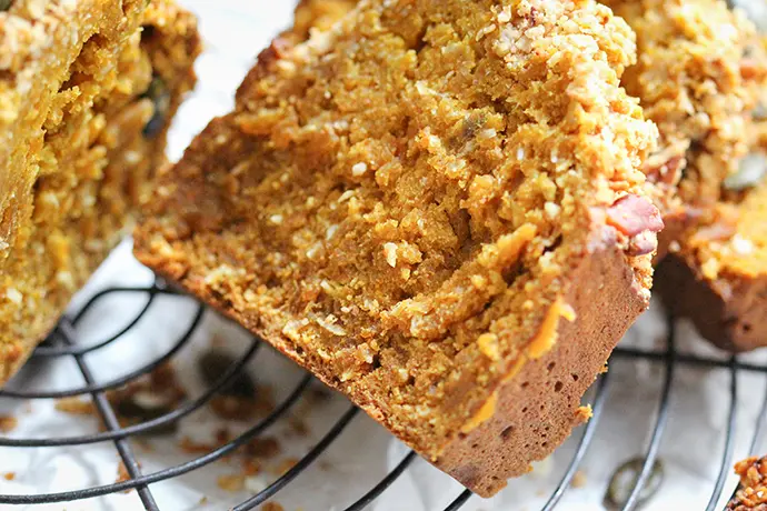 Veganer Kürbiskuchen mit Crumble-Topping