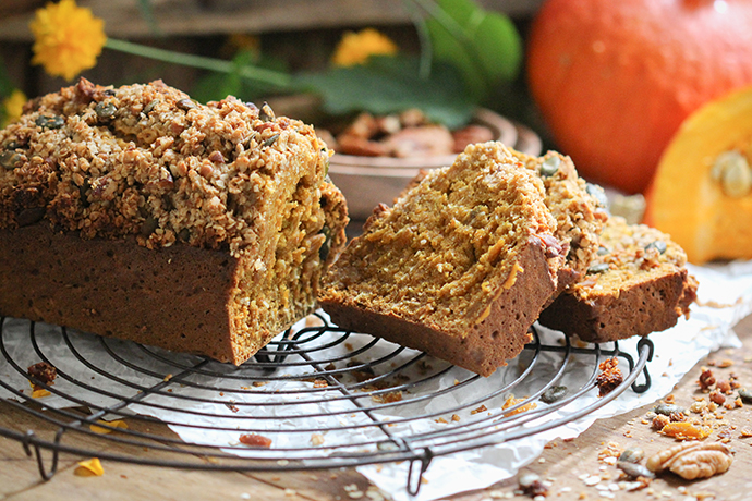 Veganer Kürbiskuchen mit Streusel