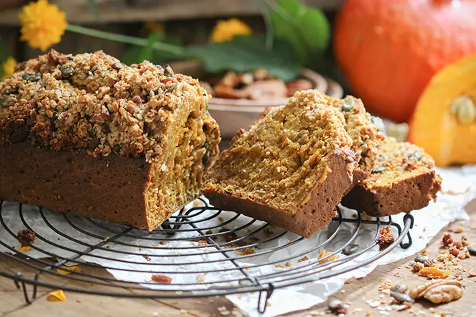 Veganer Kürbiskuchen mit Streusel