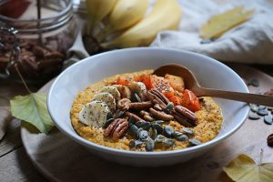 Veganes, aromatisches Kürbis-Porridge