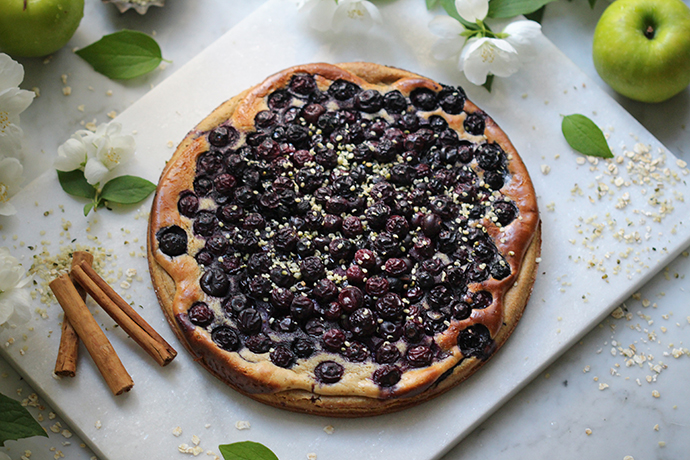 Veganer, glutenfreier Heidelbeerkuchen ohne Industriezucker
