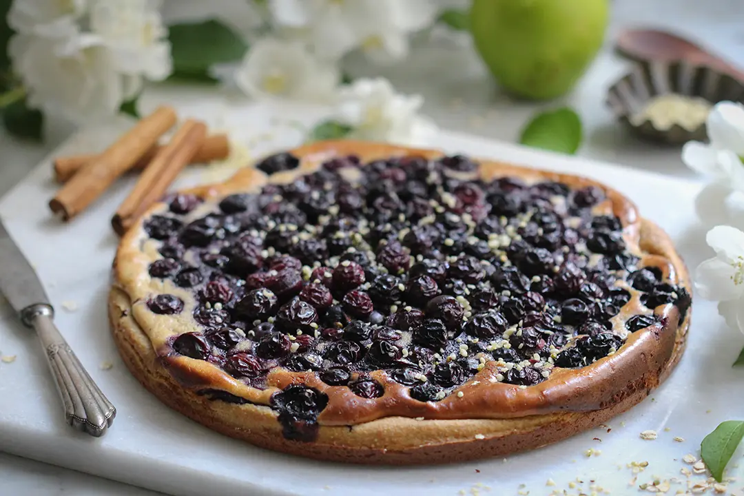 Veganer, glutenfreier Heidelbeerkuchen ohne Industriezucker