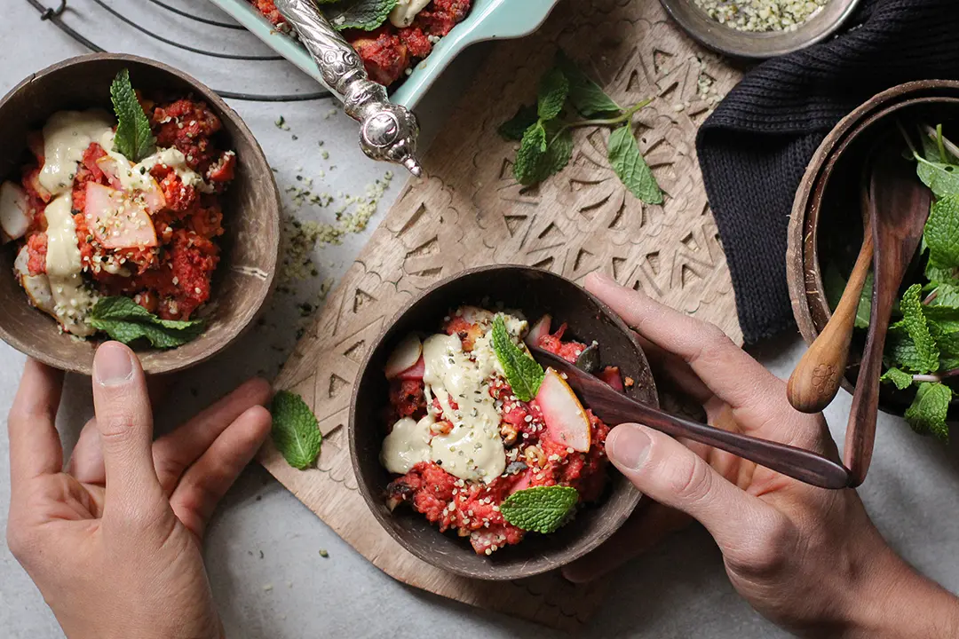 Rote Bete-Hirse-Ofenporridge