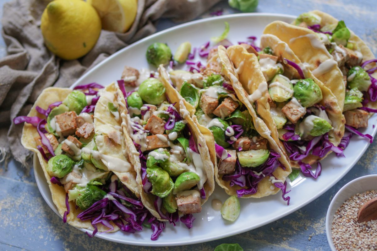 Selbstgemachte Tacos mit Rosenkohl vegan