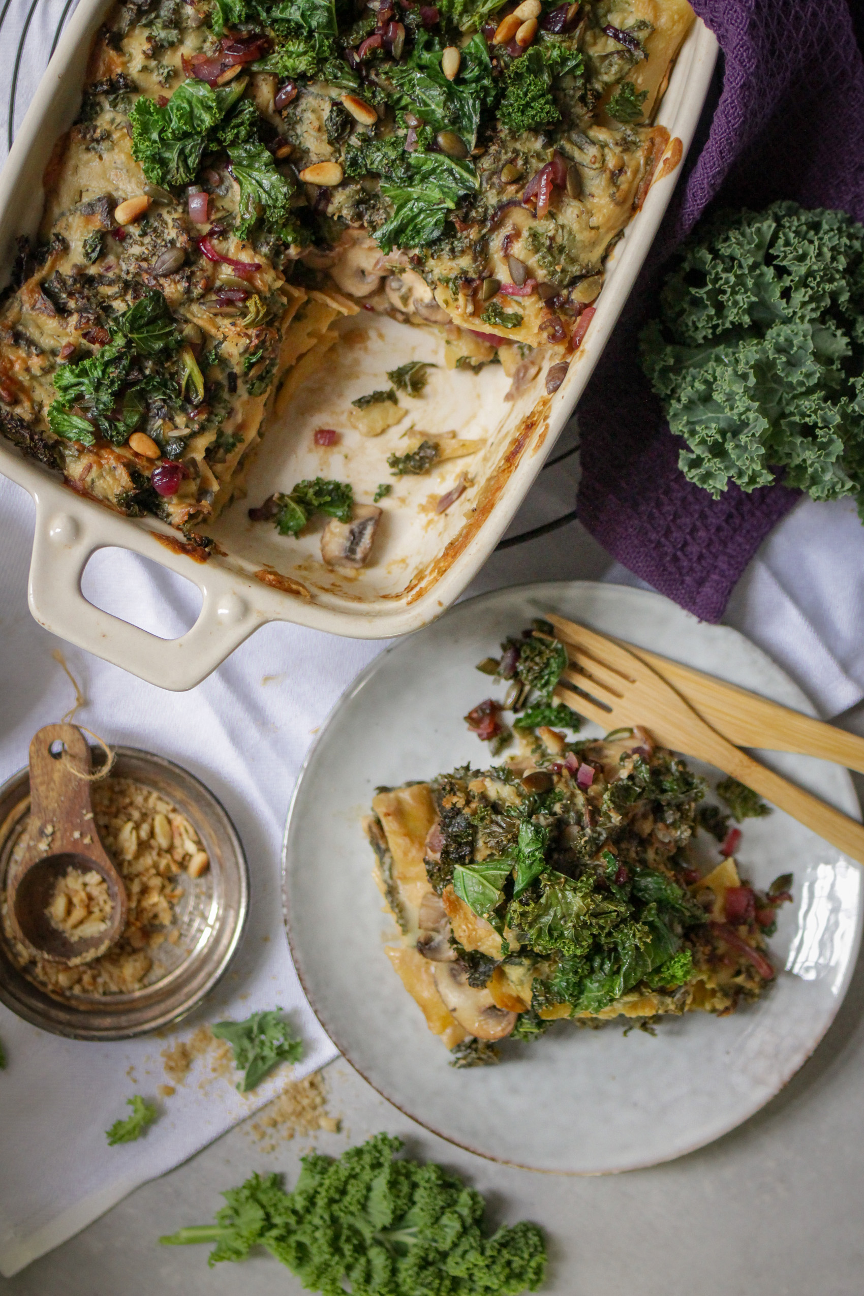 Vegane Grünkohl-Lasagne mit Champignons • veggies | vegan