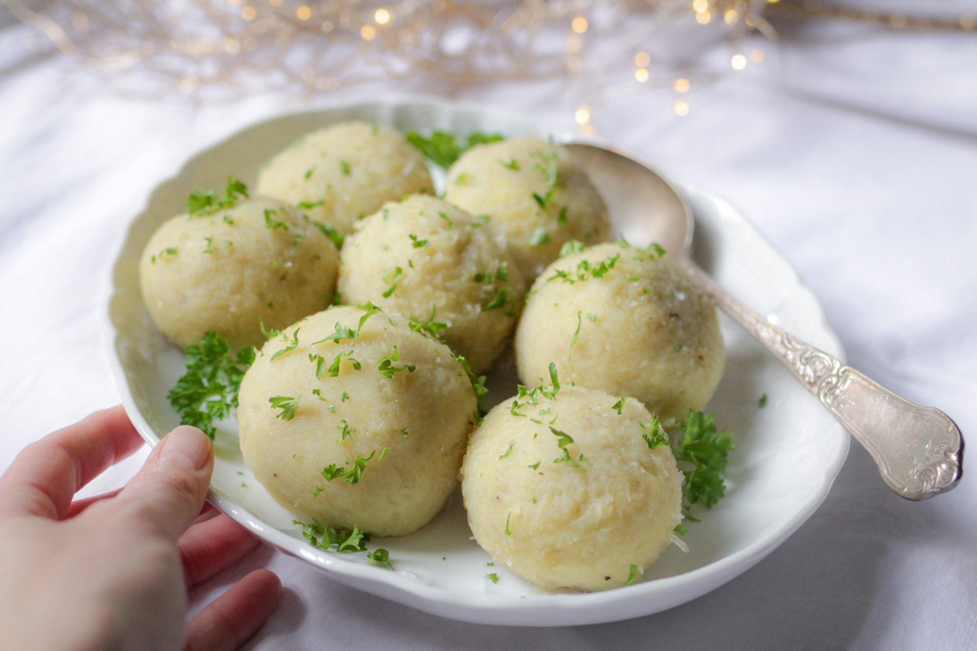 Unveiling the Secrets of German Dumplings: Ingredients and Variations ...