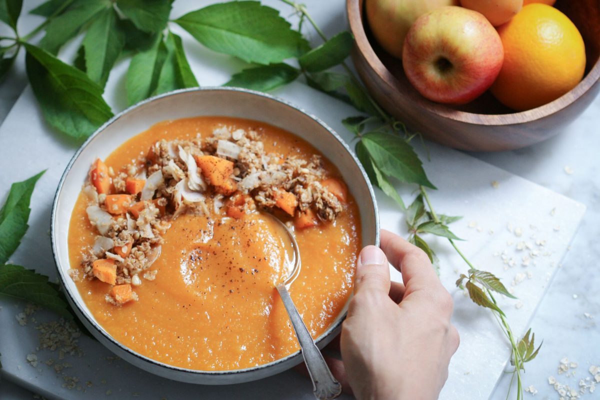 Veganes Apfelmus mit Aprikosen