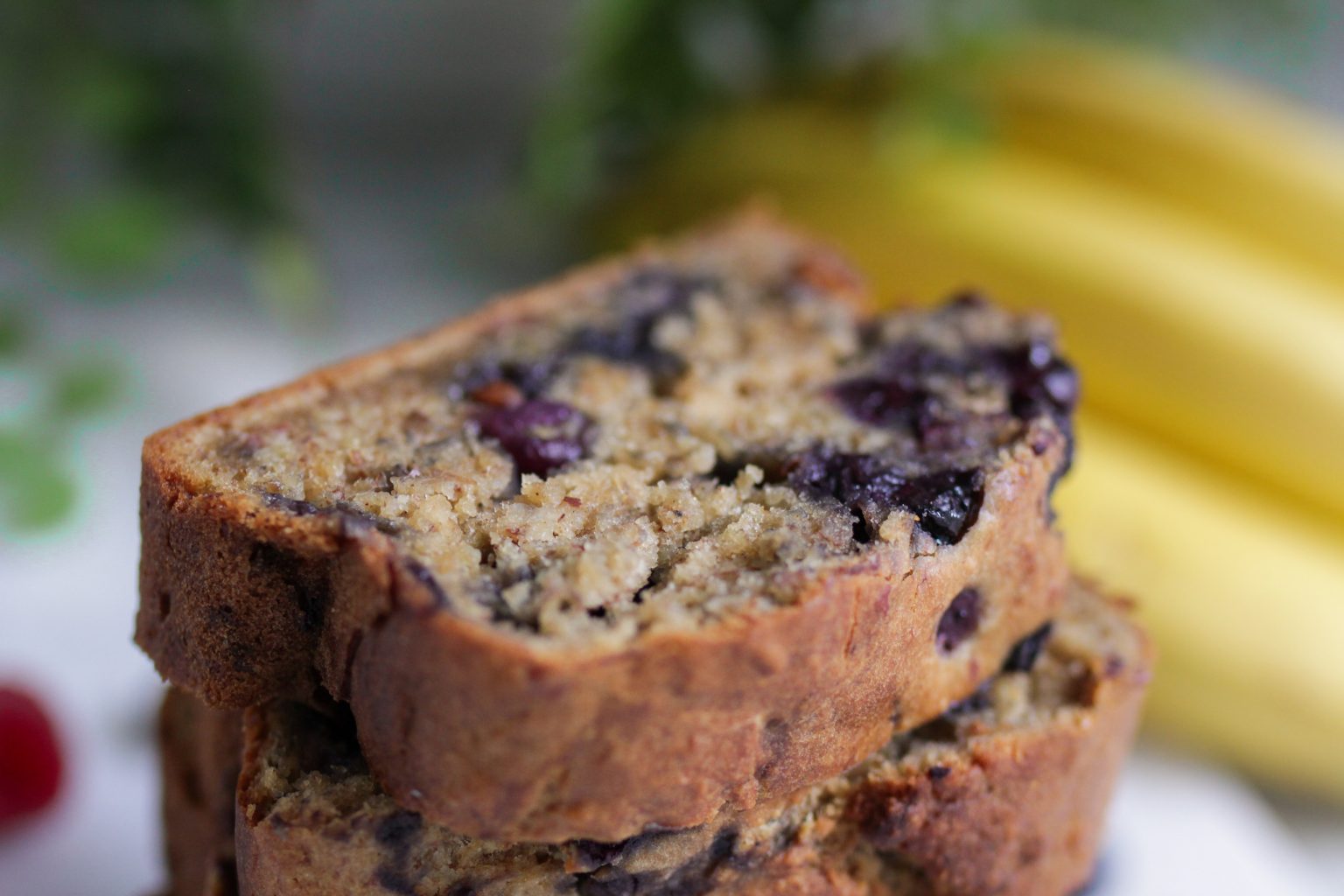 Bananenbrot mit Blaubeeren • veggies | vegan