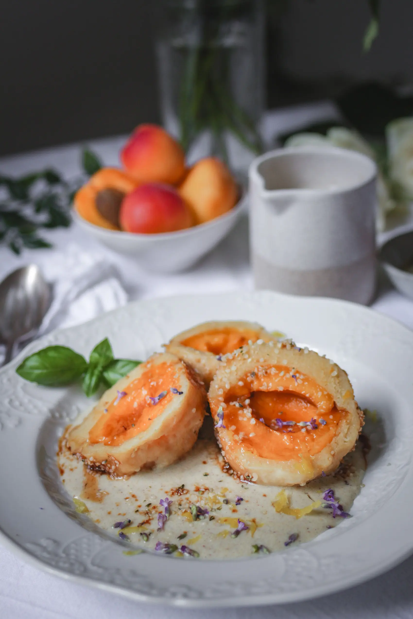 Aprikosenknödel mit Vanillesoße, Marillenknödel