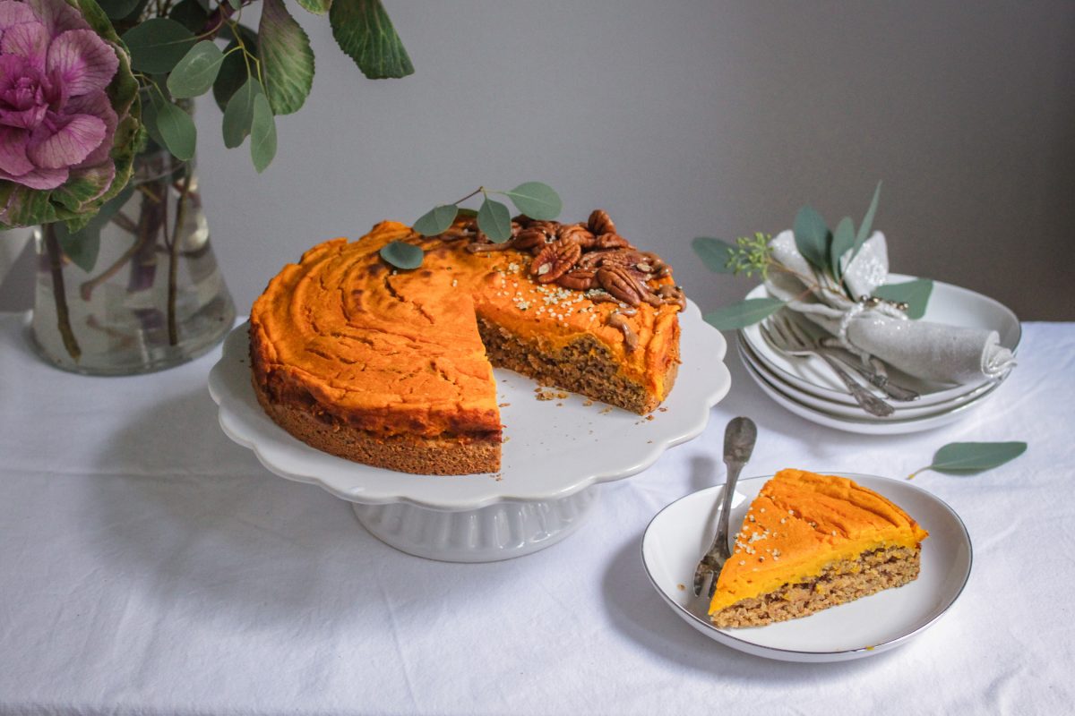 Einfacher, fluffig-cremiger Kürbiskuchen • veggies | vegan