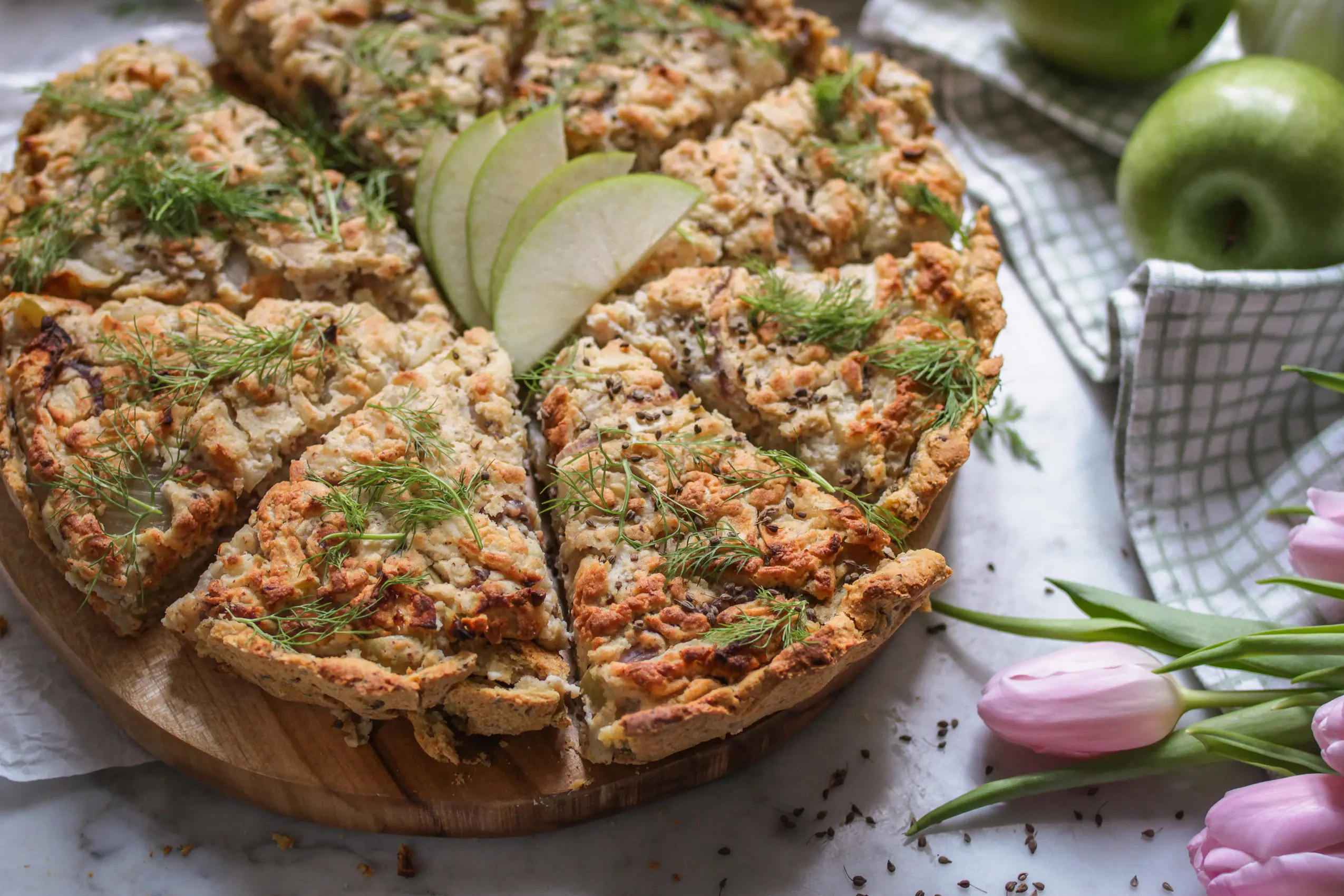 Vegane, glutenfreie Apfel-Fenchel-Quiche