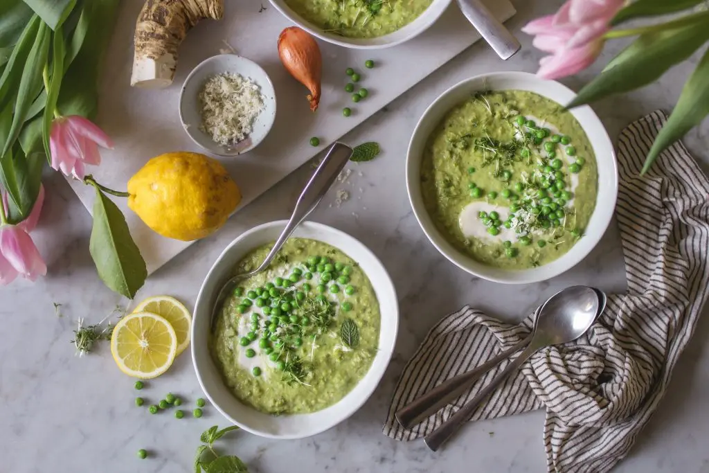 zept für vegane Erbsensuppe mit Kokosmilch und Meerrettich