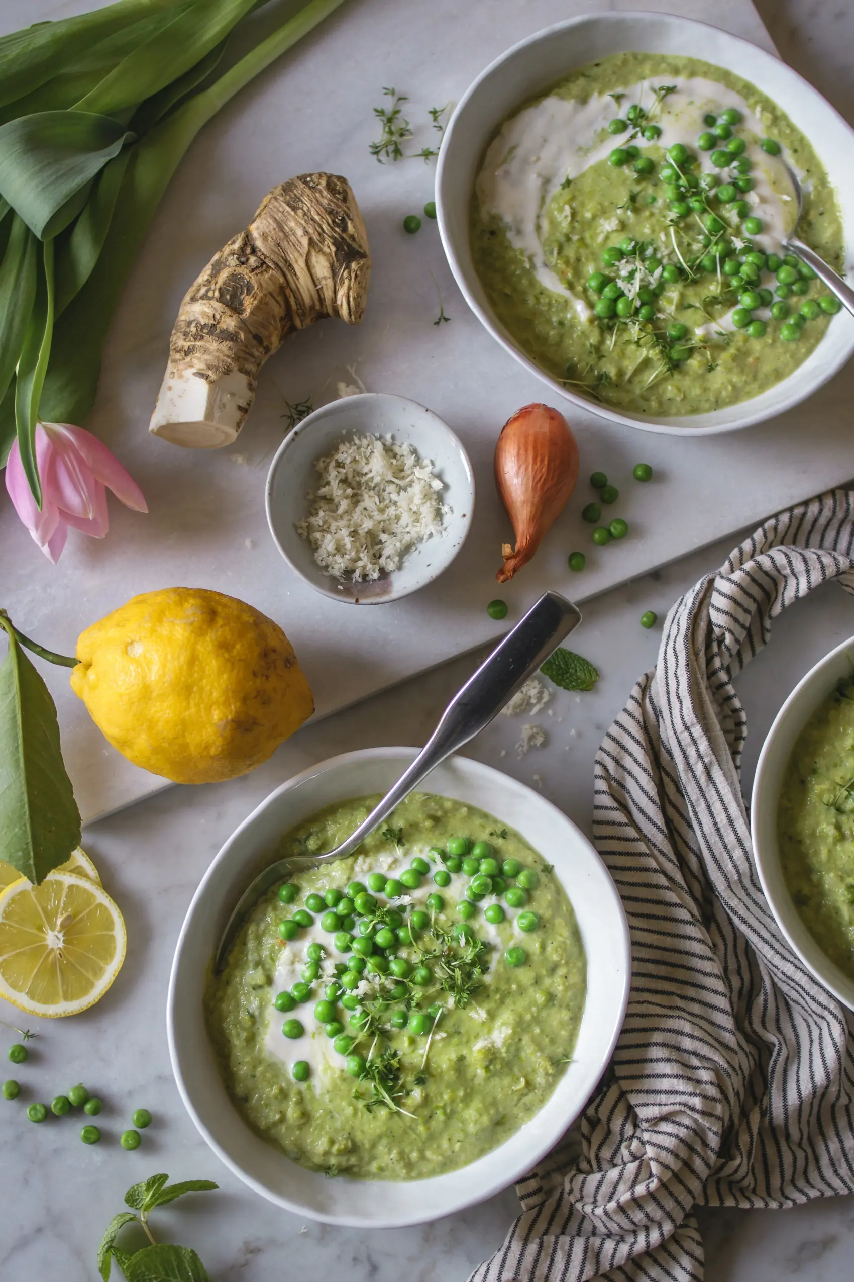 Rezept für vegane Erbsensuppe mit Kokosmilch und Meerrettich