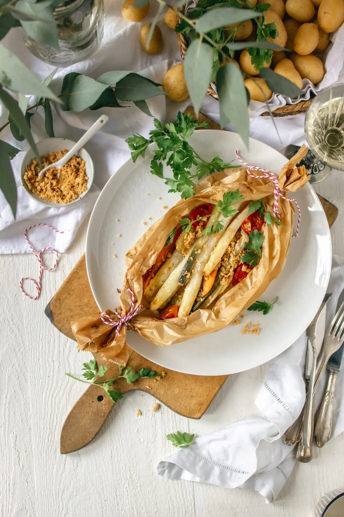 Veganes Spargelrezept - Spargel im Päckchen aus dem Ofen