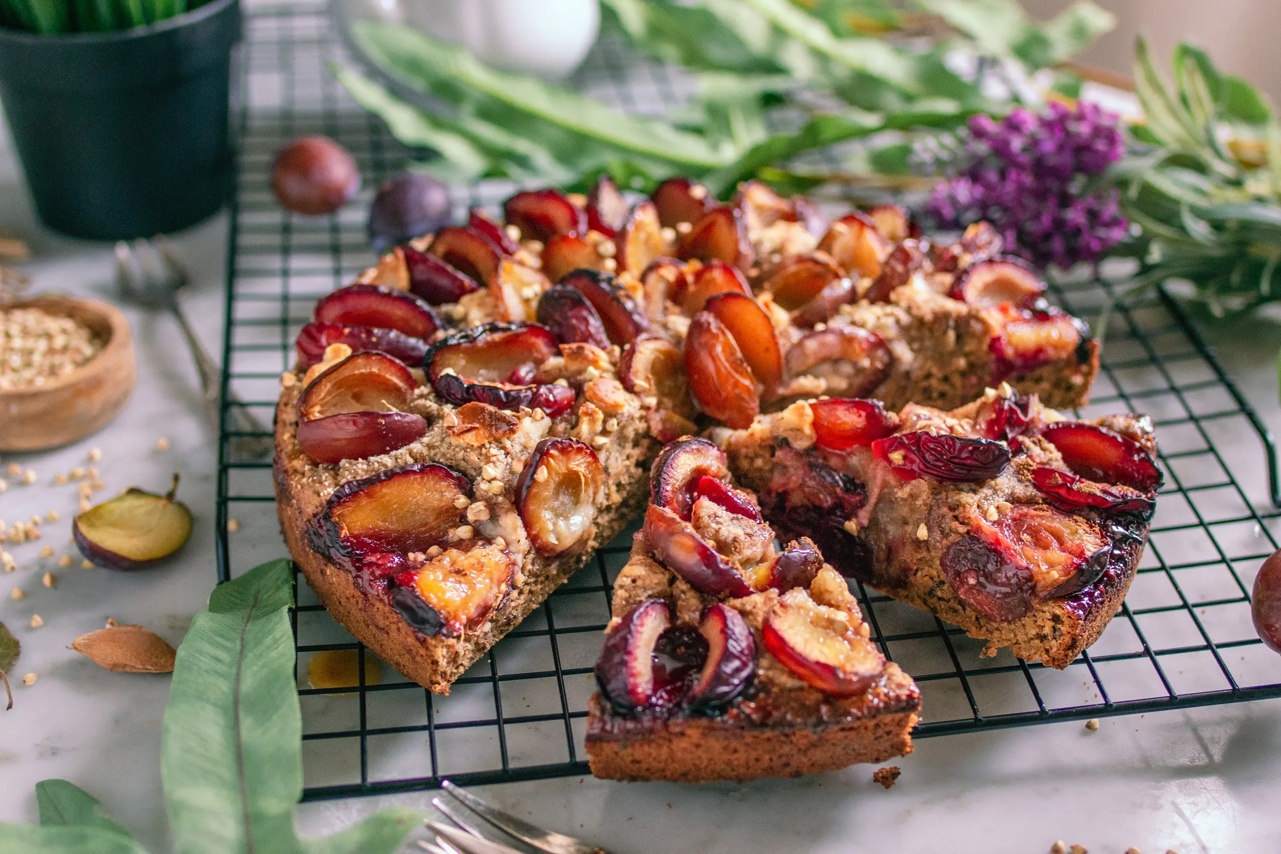 Rezept für veganen, glutenfreien Zwetschgenkuchen