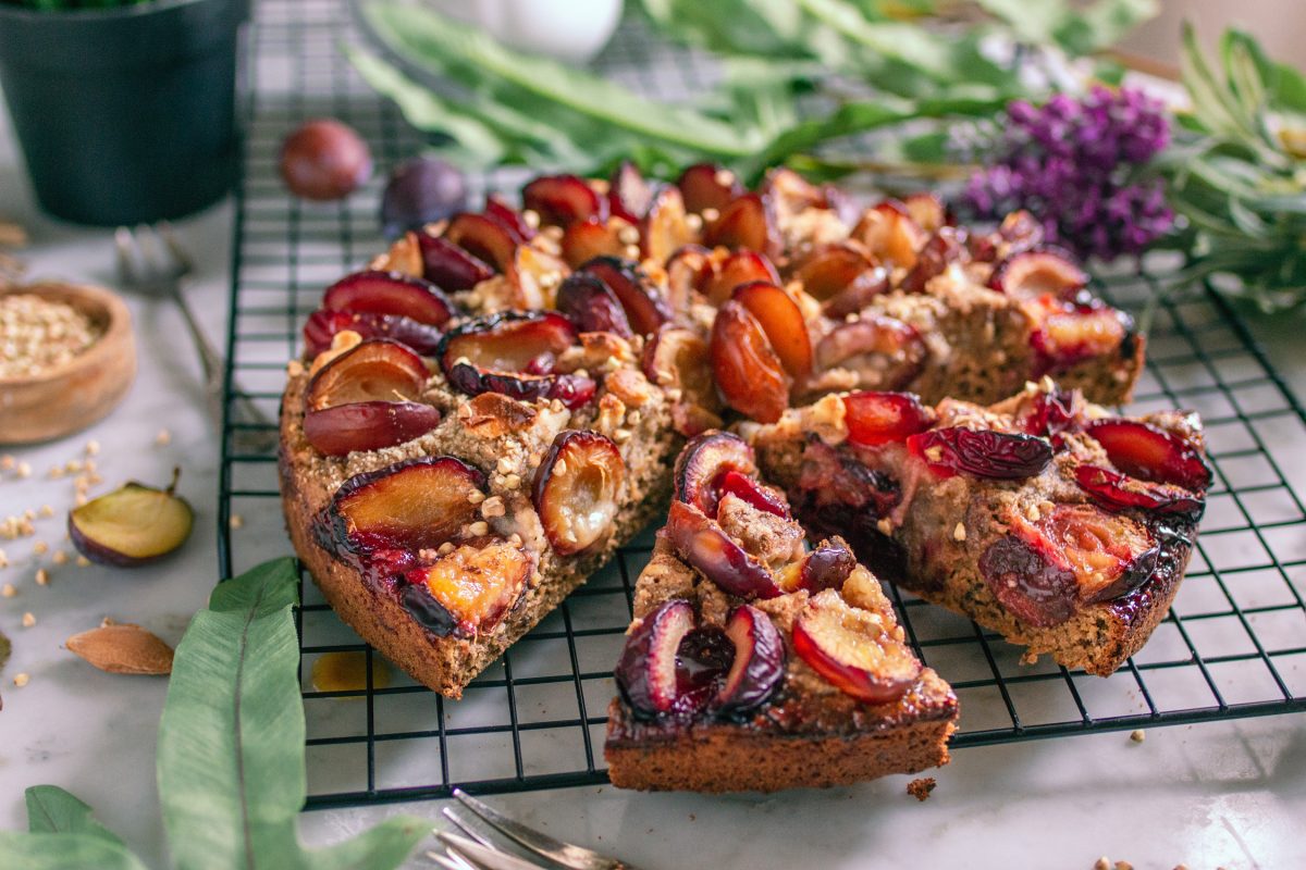 Veganer glutenfreier Zwetschgenkuchen