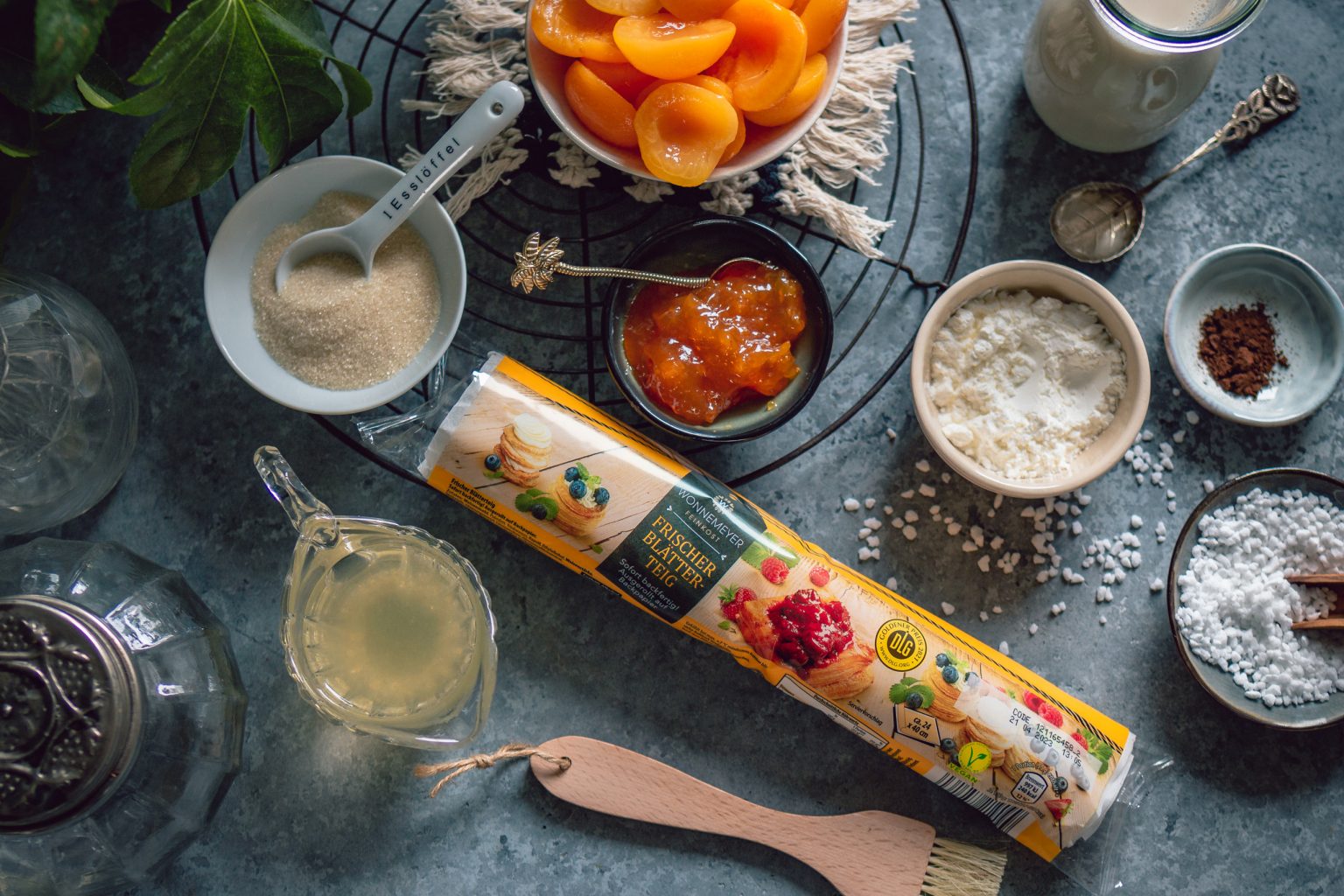 Schnelles veganes Ostergebäck: Süßer Aprikosen-Plunder • veggies | vegan