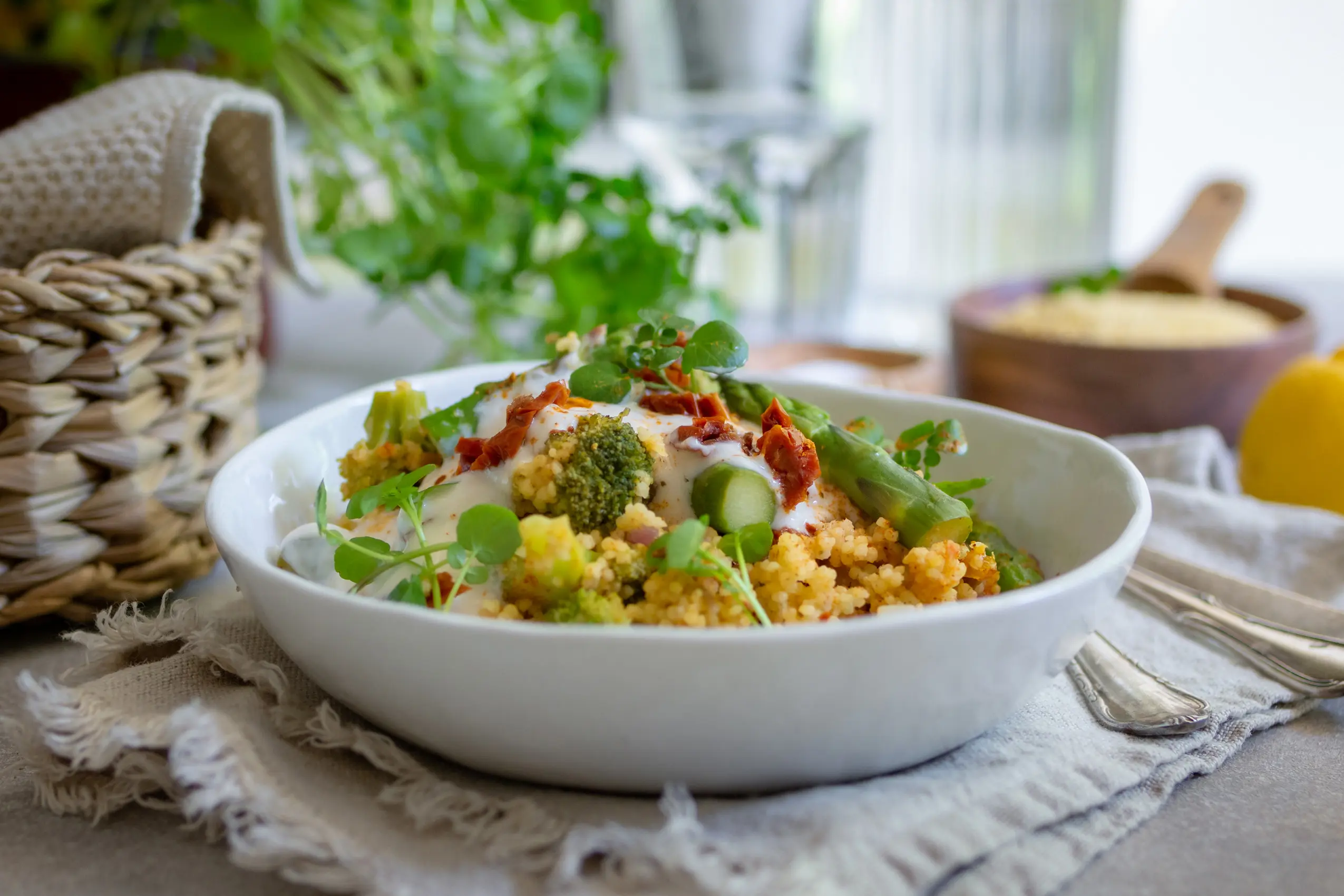 Flinke Hirsepfanne mit grünem Spargel - veganes Spargelrezept