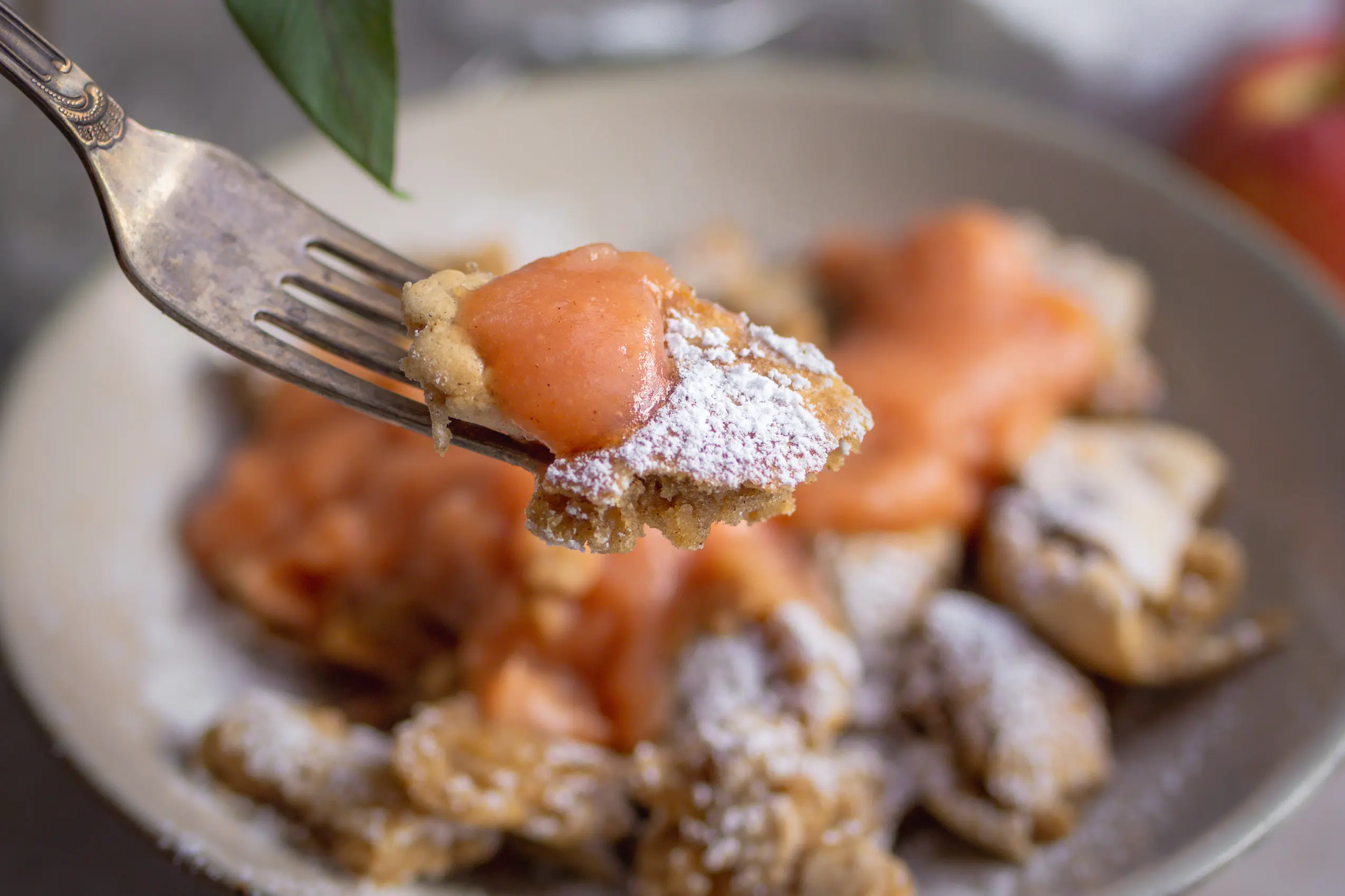 Veganer Kaiserschmarrn mit Lebkuchengewürz