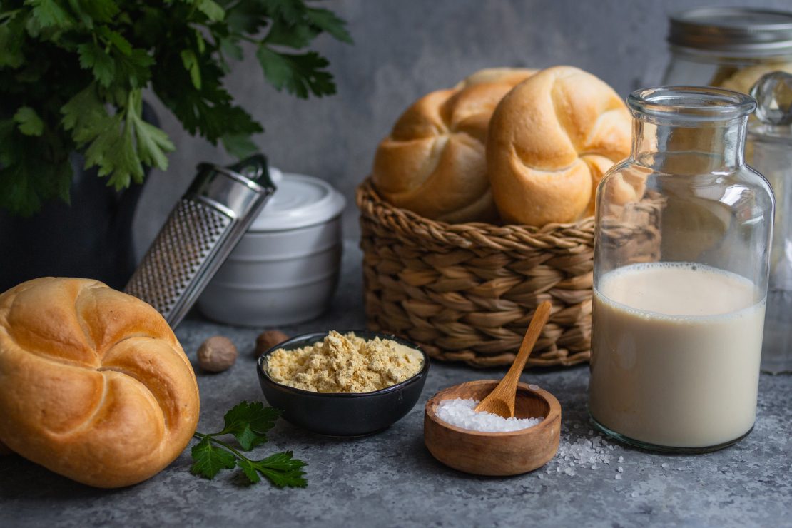 Cremige Rahmchampignons mit frischen Semmelknödeln • veggies | vegan