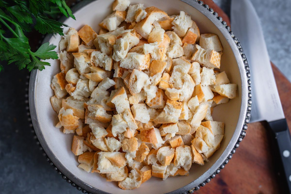 Cremige Rahmchampignons mit frischen Semmelknödeln • veggies | vegan