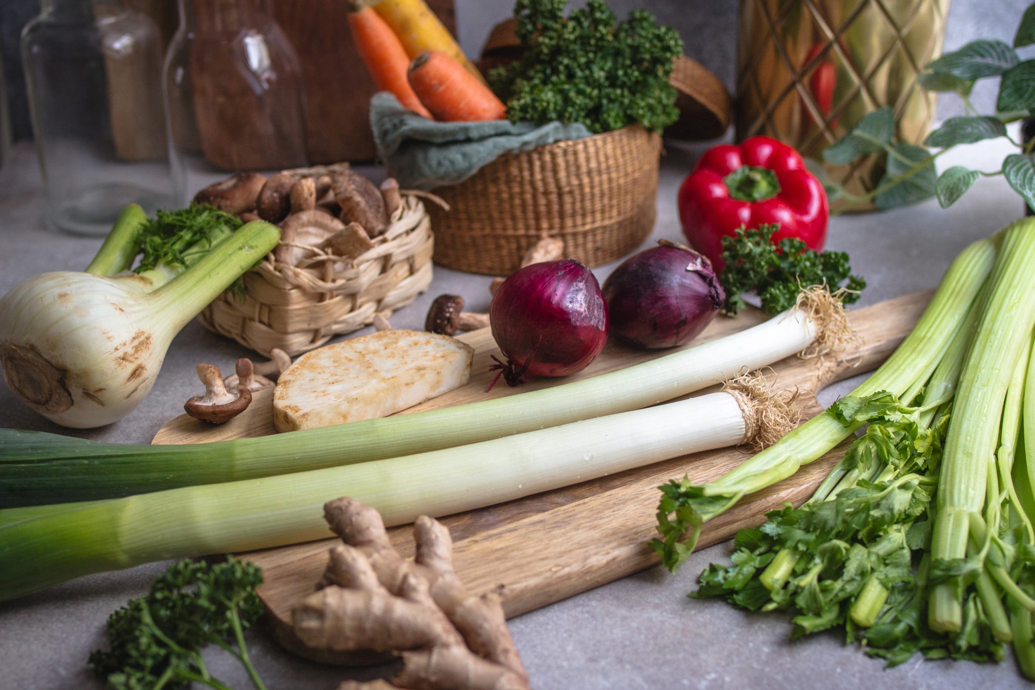 Vegane Kraftbrühe • veggies | vegan Vegane Kraftbrühe • veggies | vegan