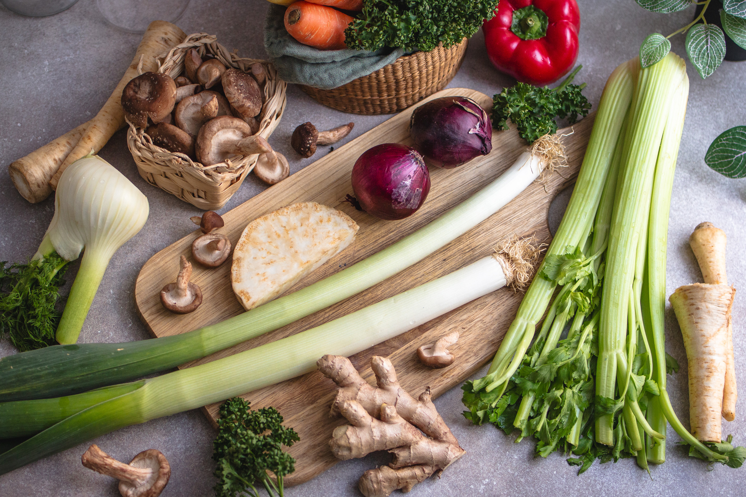 Zutaten vegane Kraftbrühe - vegane Gemüsebrühe zubereiten