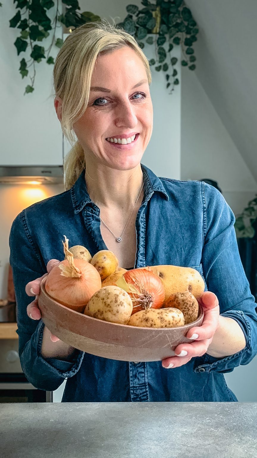 Veganes Kartoffelgulasch • veggies | vegan Veganes Kartoffelgulasch • veggies | vegan