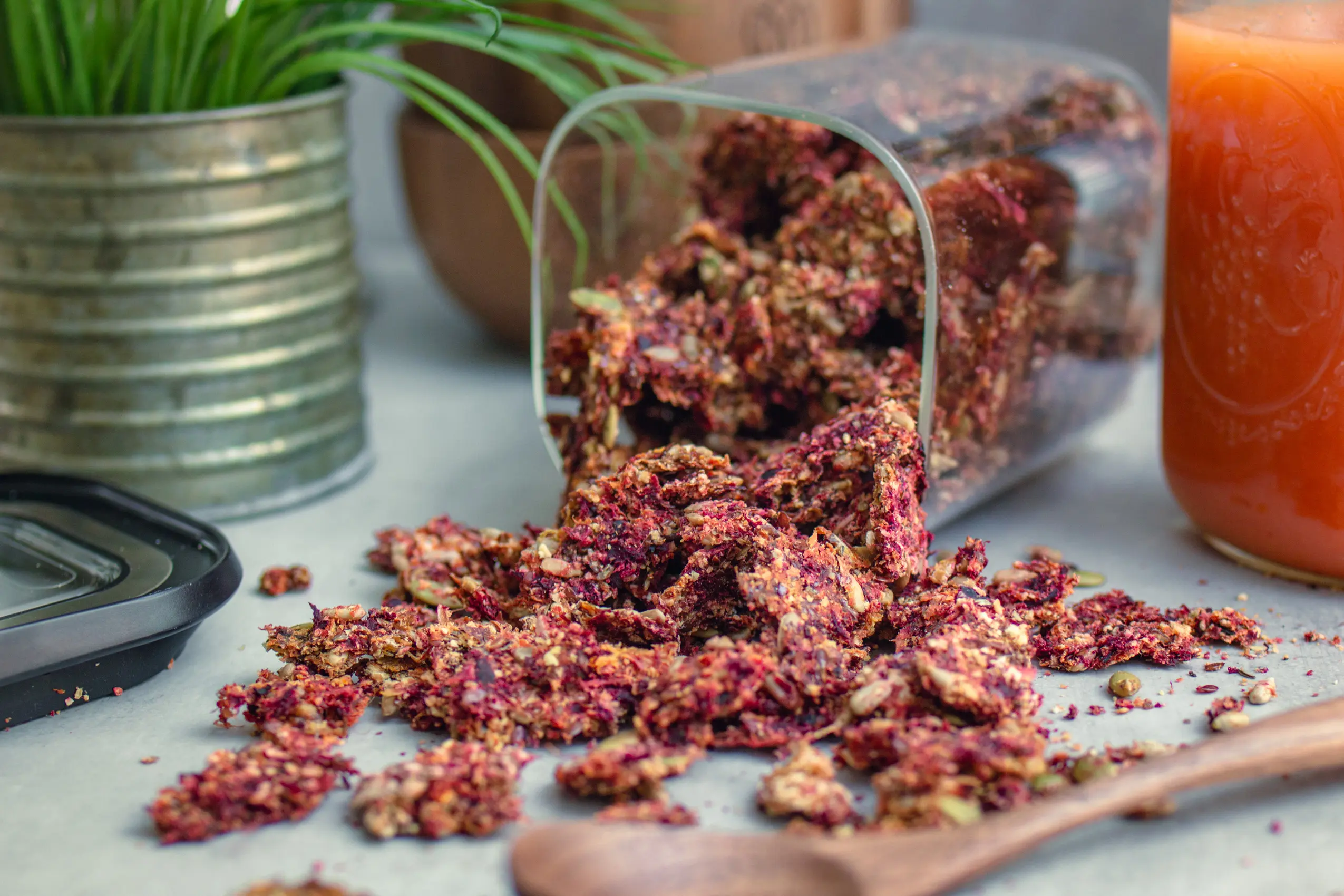 Knuspriges Granola aus Trestern zubereiten