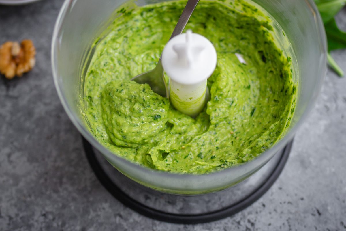 Avocado-Bärlauchpesto