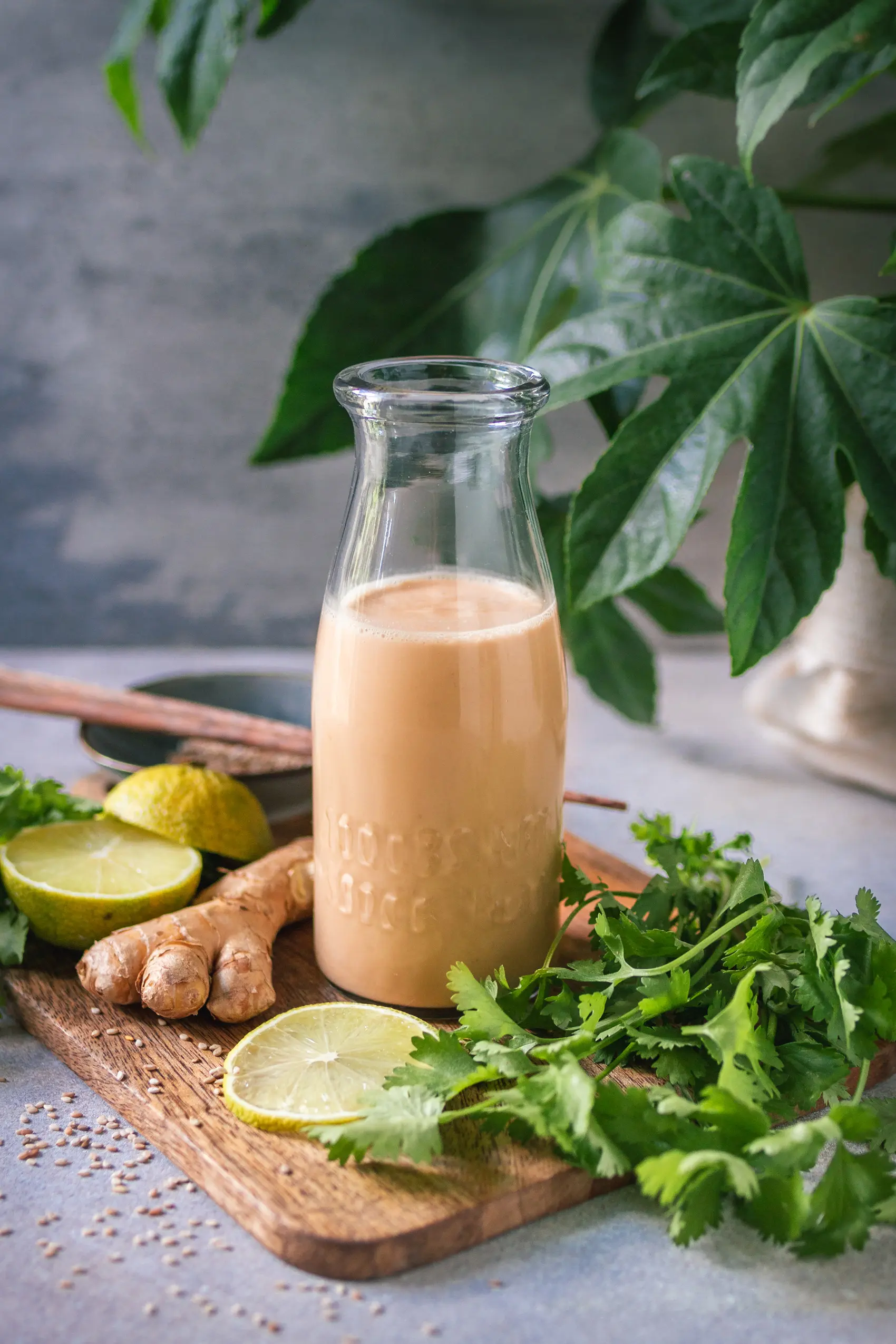 Veganes Erdnussdressing