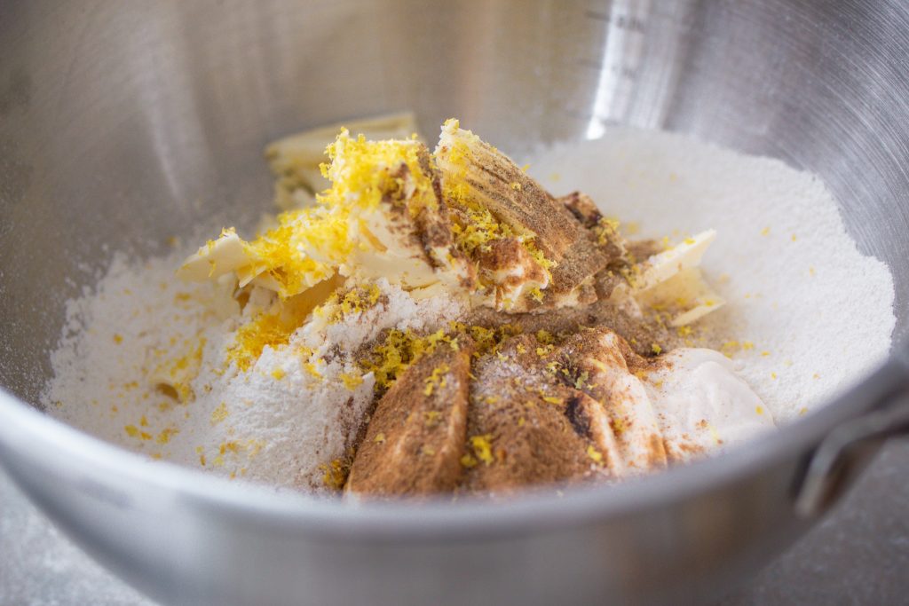 Teigzutaten für Mini-Quarkstollen bzw. Stollenkonfekt