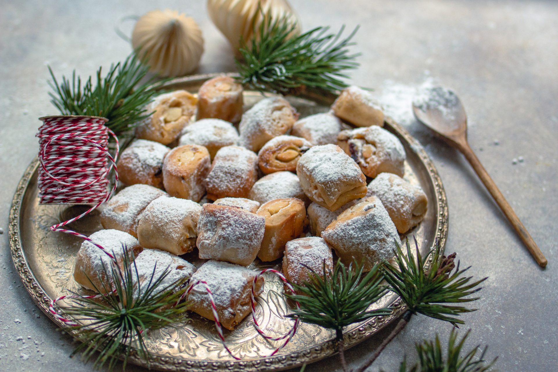 Vegane Mini-Quarkstollen mit Marzipan - Stollenkonfekt selber machen