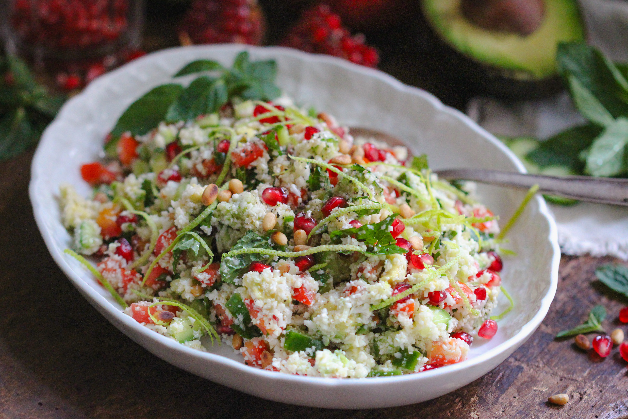 Blumenkohl-Couscous mit Granatapfel und Minze