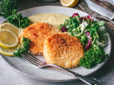 Veganes Sellerieschnitzel mit Kartoffelpüree